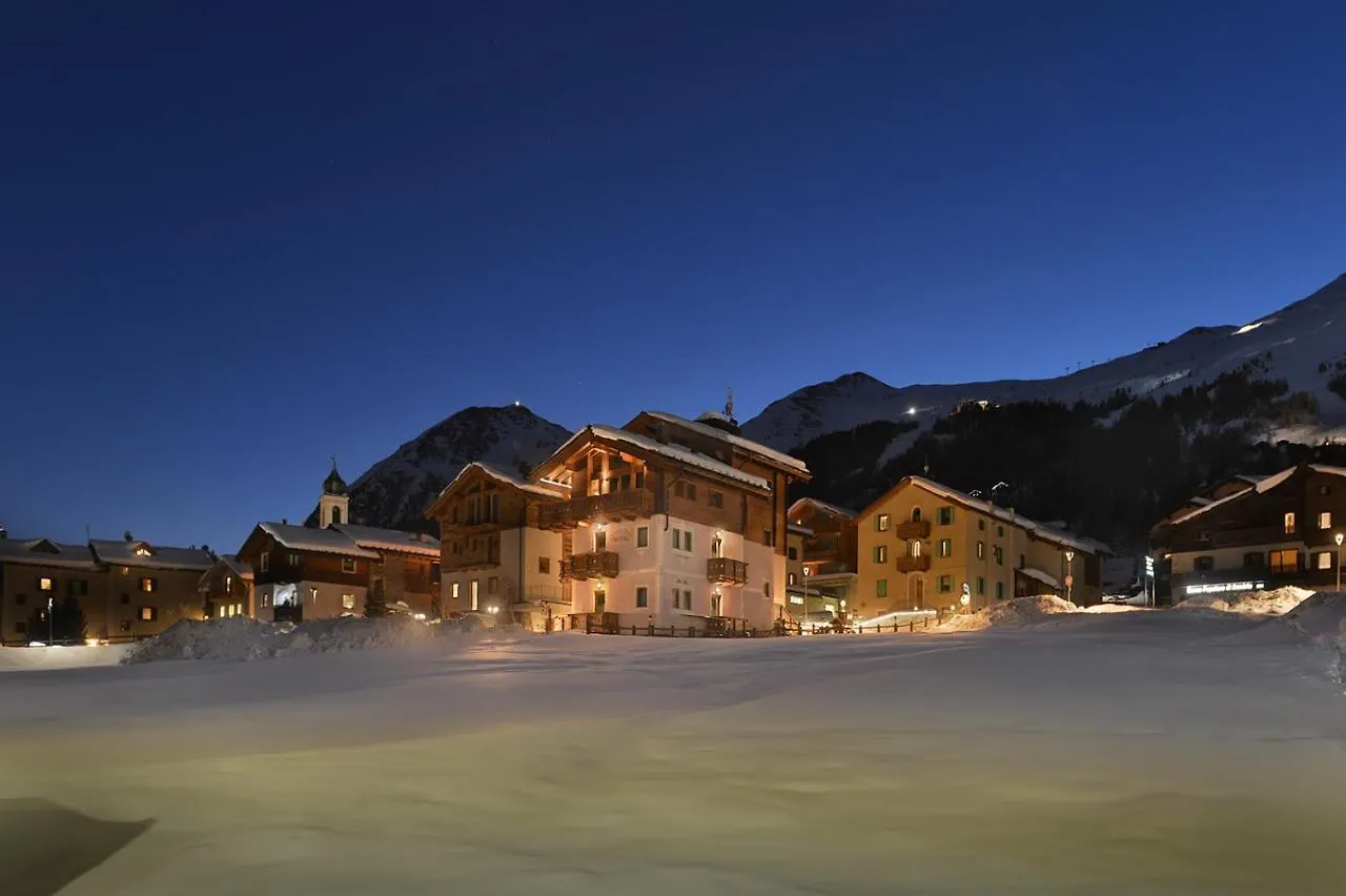 Hotel Piccolo Mondo Livigno 3*,