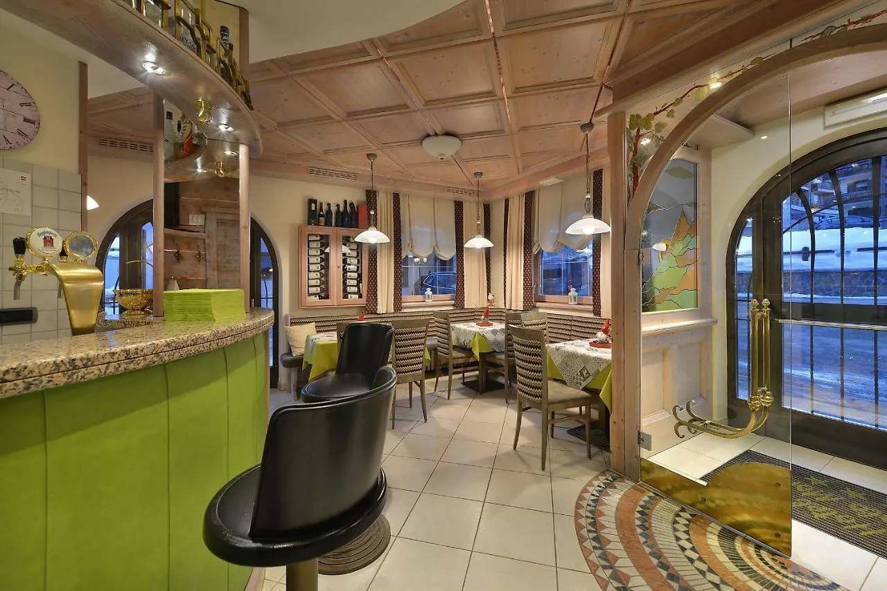 Hotel Piccolo Mondo Livigno 3*,  Italia
